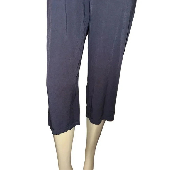 Loveriche Casual Gray Sleeveless Cropped  Relaxed Fit Front Pocket romper - Picture 5 of 13